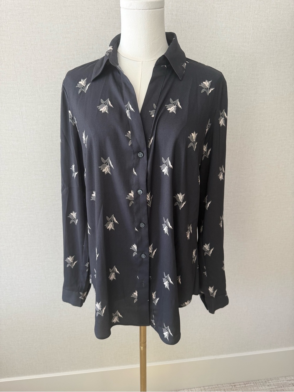 Ann Taylor Black Floral-Print Button-Down Blouse